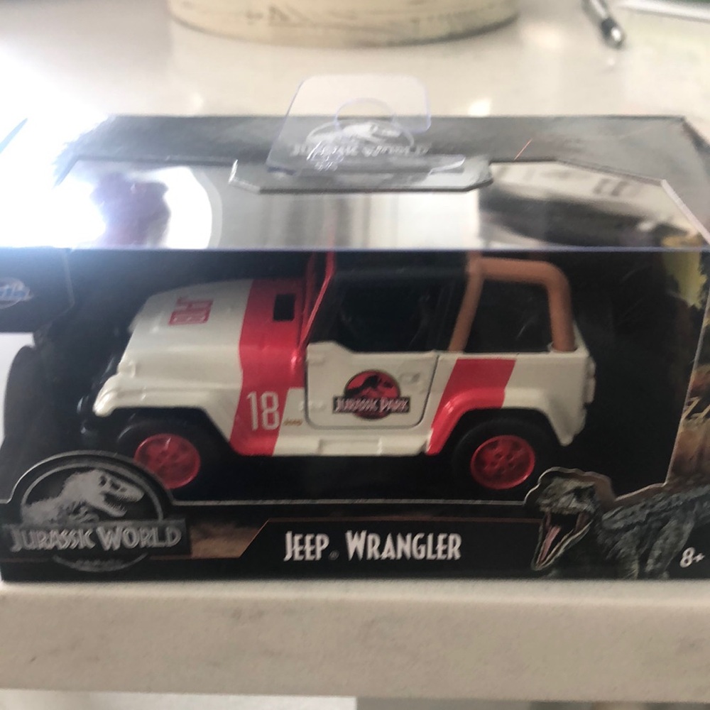 Jurassic World Jeep Wrangler Die-Cast